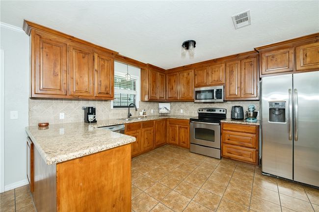 923 N Hull St, House other with 3 bedrooms, 2 bathrooms and null parking in Caldwell TX | Image 10