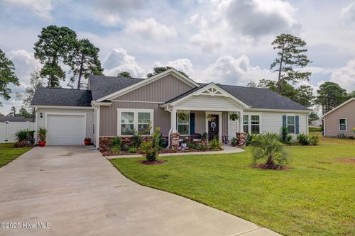 881 Golf View Rd, Southport, NC, 28461-9001 | Card Image