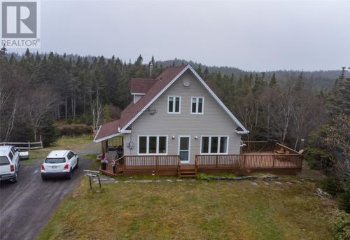 7 Main Rd, Blaketown, NL, A0B1C0 | Card Image