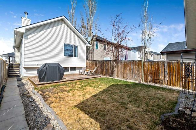 89 Crystal Shores Crescent, Home with 3 bedrooms, 2 bathrooms and 1 parking in Okotoks AB | Image 29