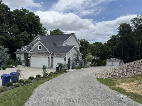 234 Oak Ridge Rd, Wellston, OH, 45692 | Card Image