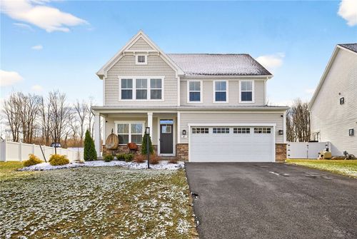 47 Robert Michaels Run, Penfield, NY, 14526-9583 | Card Image