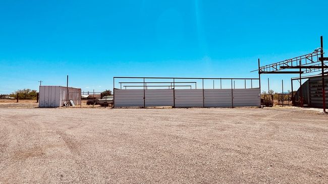 1613 W San Antonio St, House other with 4 bedrooms, 3 bathrooms and 3 parking in Marfa TX | Image 14