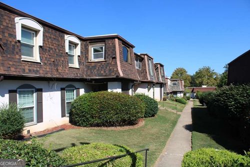 146 Rue Fontaine, Lithonia, GA, 30038-1236 | Card Image