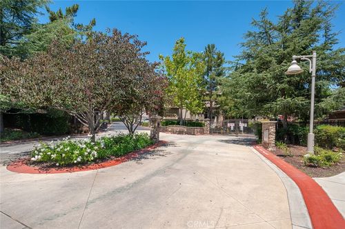 37-8692 W 9th St, Upland, CA, 91786-5902 | Card Image