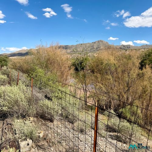 1352 Veater St, Truth Or Consequences, NM, 87901-3669 | Card Image