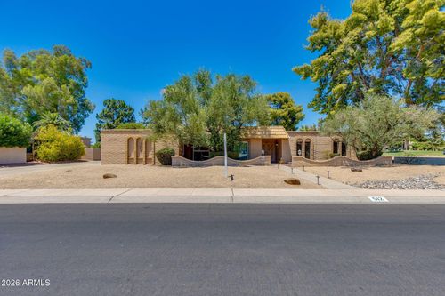 512 W Moon Valley Dr, Phoenix, AZ, 85023-6231 | Card Image