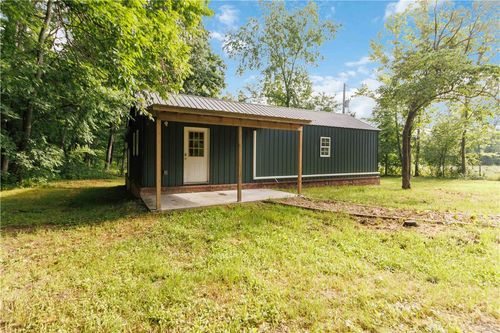 489 Busby Ln, Pineville, MO, 64856-8374 | Card Image