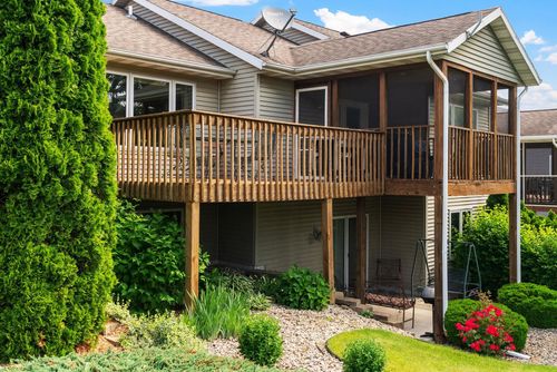 209 Morningside Dr, Deerfield, WI, 53531-9340 | Card Image