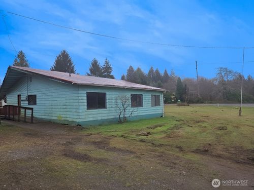 4 Kirkpatrick Rd, Hoquiam, WA, 98550-9554 | Card Image