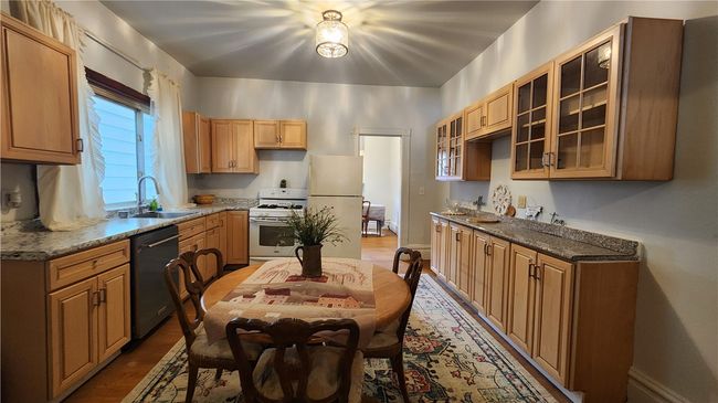 102 Sumner Ave, House other with 4 bedrooms, 2 bathrooms and 2 parking in Vandergrift PA | Image 4