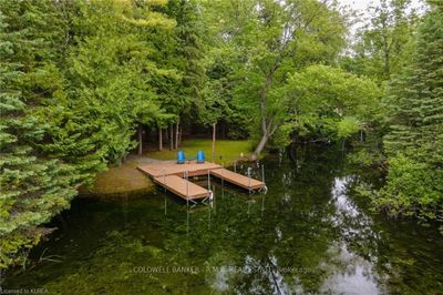 75 Beach Rd, House other with 2 bedrooms, 1 bathrooms and 6 parking in Kawartha Lakes ON | Image 2