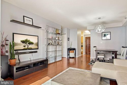 apt-213-4801 Fairmont Ave, BETHESDA, MD, 20814-6047 | Card Image