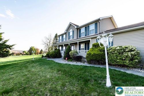126 Arthur Ln, Brodheadsville, PA, 18322-7005 | Card Image