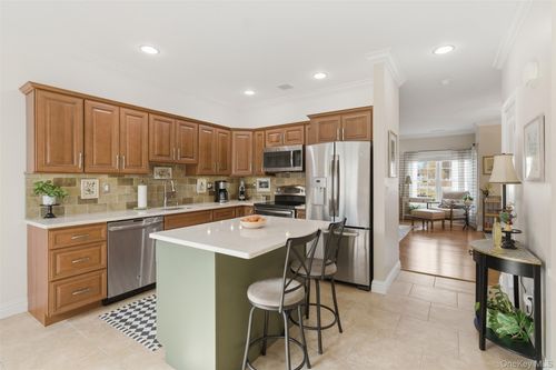 324 Ivy Trl, Rhinebeck, NY, 12572-7007 | Card Image