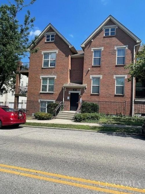 2822 Eden Ave, Cincinnati, OH, 45219-2453 | Card Image