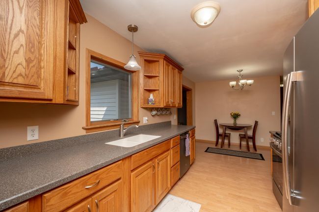 230 N Black Eagle Dr, House other with 5 bedrooms, 3 bathrooms and null parking in Mankato MN | Image 8