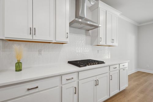 12 Avonwoods Ct, STAUNTON, VA, 24401-5815 | Card Image
