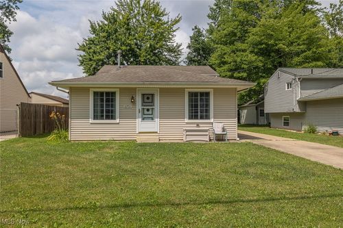 10310 Greenview Dr, Columbia Station, OH, 44028-9612 | Card Image