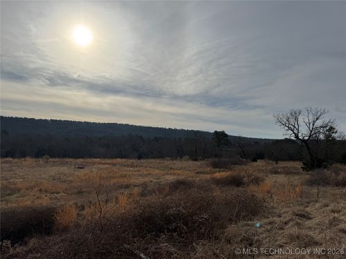 1 Ne 1185th Ave, Red Oak, OK, 74563 | Card Image