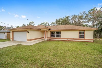 2312 Sw 140th Court, House other with 3 bedrooms, 2 bathrooms and null parking in Ocala FL | Image 2