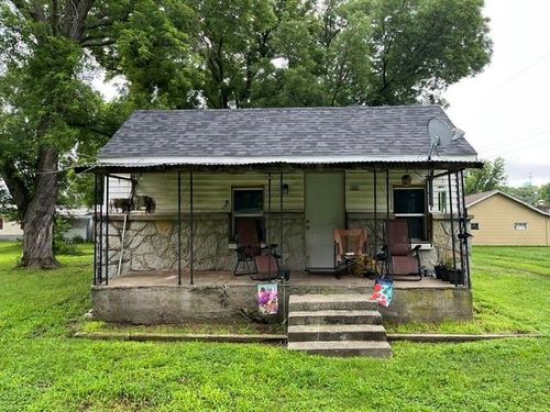 408 Peoria St, Seneca, MO, 64865-9306 | Card Image