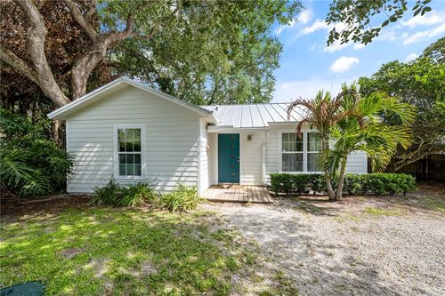 3496 1st St Sw, Vero Beach, FL, 32968-2516 | Card Image