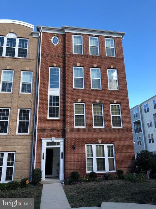 42797 Burrell Sq, ASHBURN, VA, 20147-3573 | Card Image