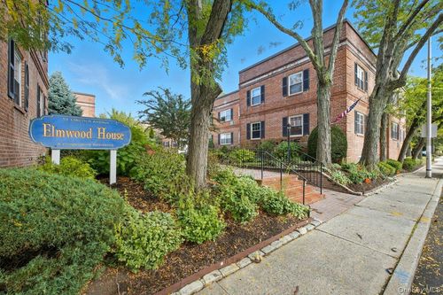 apt-d21-51 Lincoln Ave, Rockville Centre, NY, 11570-8704 | Card Image