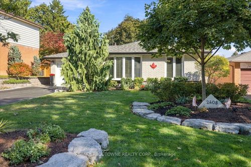 2408 Hereford Crescent, Burlington, ON, L7P1X3 | Card Image