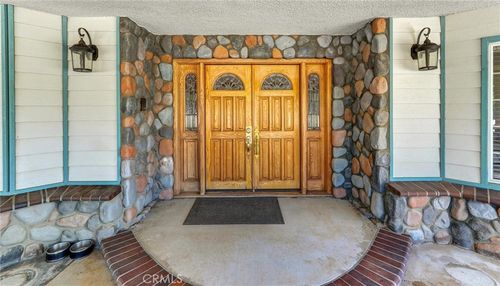 2310-6965 Bandicoot Trl, Oak Hills, CA, 92344-8138 | Card Image