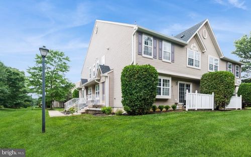 104 Coventry Way, MOUNT LAUREL, NJ, 08054-6701 | Card Image