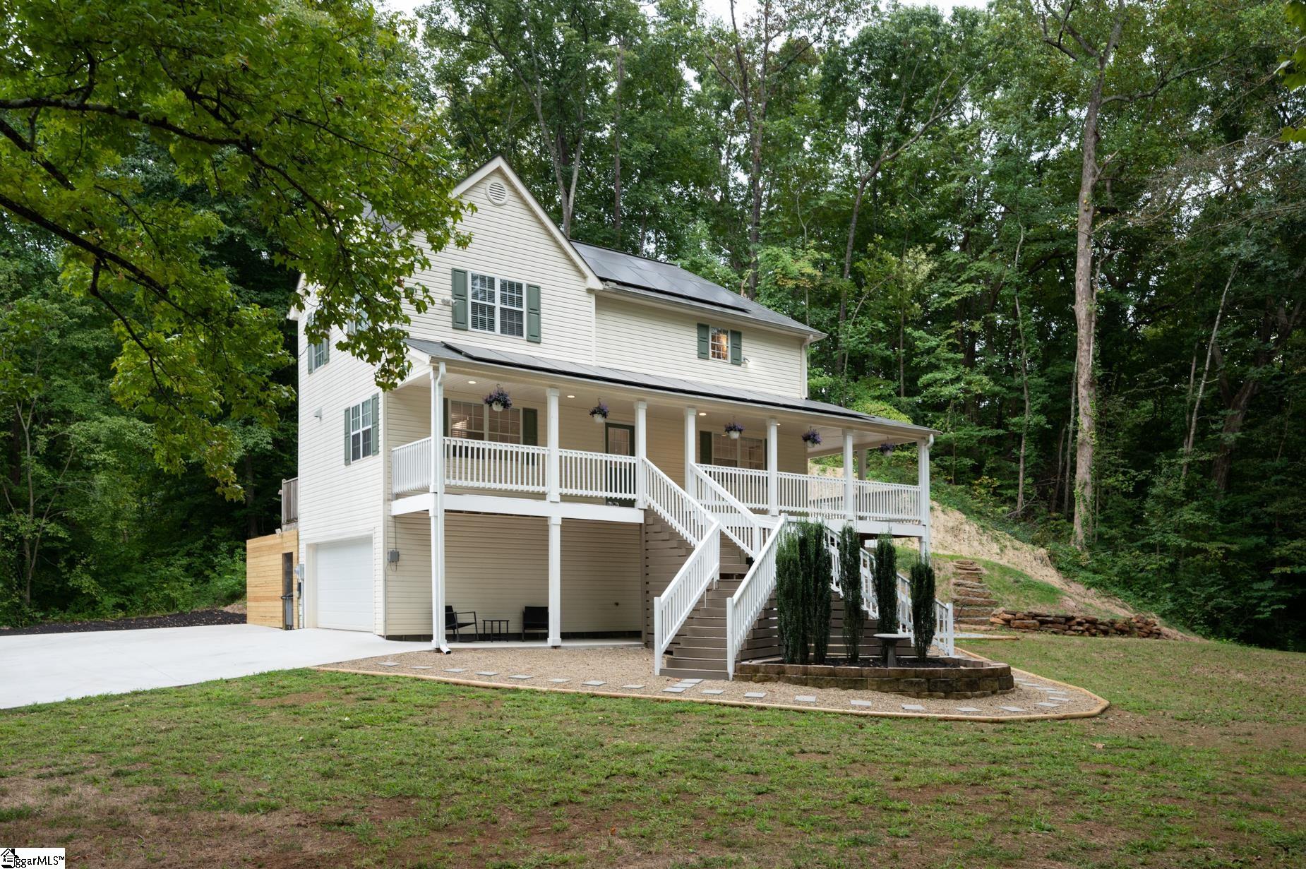 Riverview Dr, Greenville, SC 29611