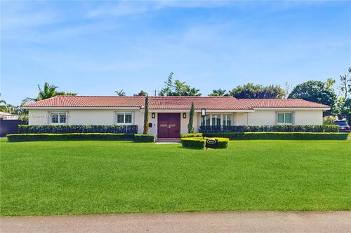 8860 Sw 155th Ter, Palmetto Bay, FL, 33157-2041 | Card Image