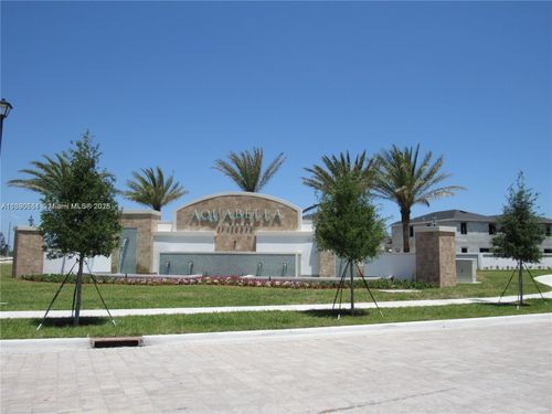 0-3430 W 103rd Ter, Hialeah, FL, 33018-2107 | Card Image