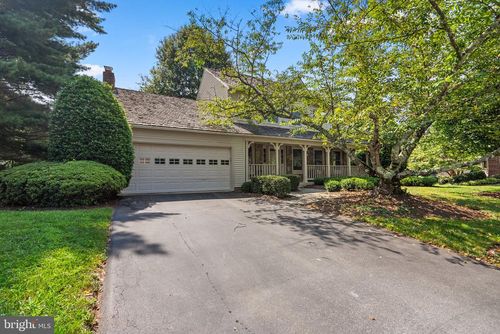 1 Freas Ct, NORTH POTOMAC, MD, 20878-2586 | Card Image