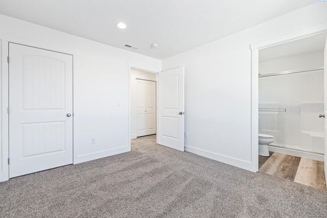 1140 S Underwood Pl, Home with 0 bedrooms, 0 bathrooms and null parking in Kennewick WA | Image 33