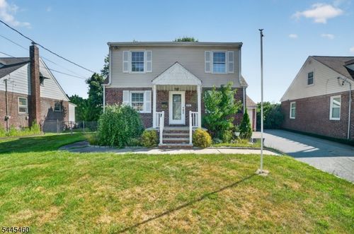 2761 Spruce St, Union, NJ, 07083-6451 | Card Image