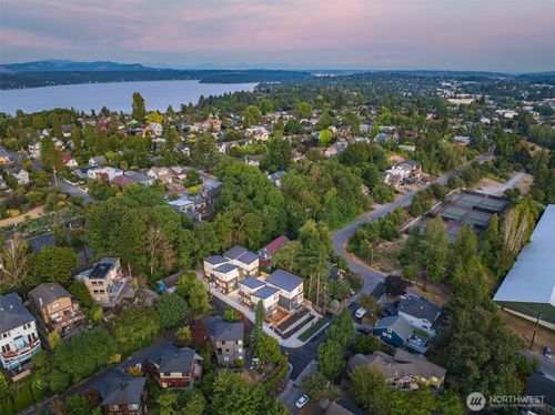 1804 28th Ave S, Seattle, WA, 98144-4804 | Card Image