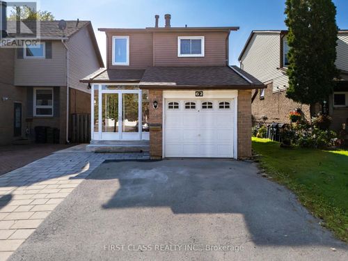 62 Muirlands Drive, Toronto (Milliken), ON, M1V2B4 | Card Image