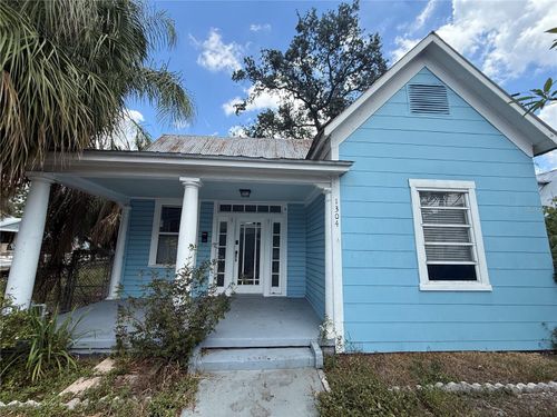 1304 E 15th Ave, TAMPA, FL, 33605-3325 | Card Image