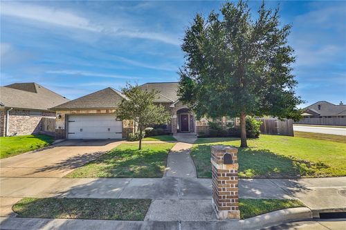 3900 Ambrose Ct, Bryan, TX, 77808-3501 | Card Image
