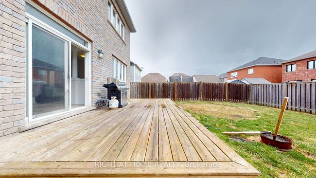 99 Grady Dr, House other with 3 bedrooms, 3 bathrooms and 3 parking in Newcastle ON | Image 5