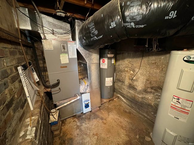 528 E Main St, House other with 3 bedrooms, 2 bathrooms and null parking in Gas City IN | Image 31