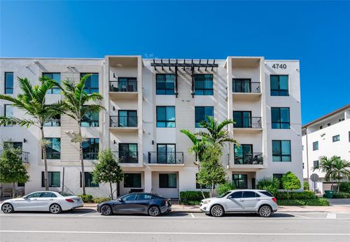 unit-21-4740 Nw 84th Ct, Doral, FL, 33166-5962 | Card Image
