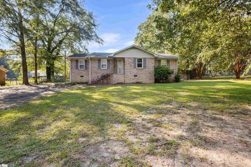 108 Edgewood Dr, Laurens, SC, 29360-3033 | Card Image