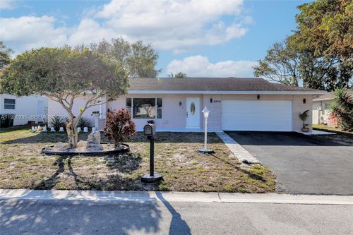 8209 Nw 91st Ave, Tamarac, FL, 33321-1515 | Card Image