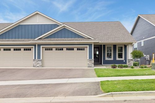 1465 Kasilof Ct, River Falls, WI, 54022-7901 | Card Image