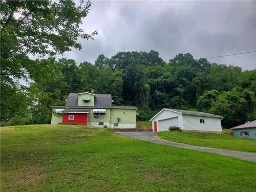 146 Main St, Cadogan, PA, 16212-1005 | Card Image