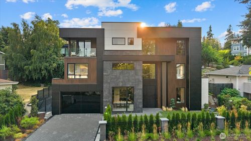 1331 102nd Ave Ne, Bellevue, WA, 98004-3510 | Card Image